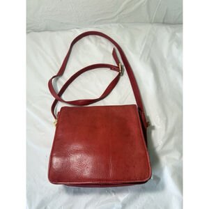 VTG Jacqueline Ferrar Leather Crossbody red